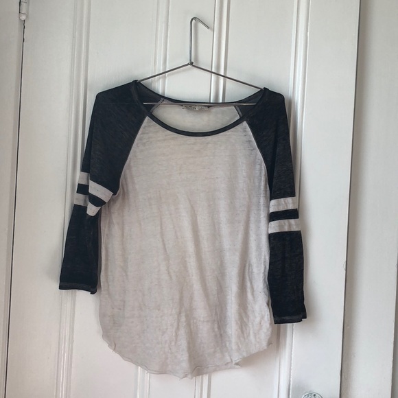 Hollister Tops - Baseball long sleeve! Hollister Tops - Baseball long sleeve!